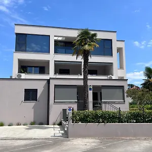 Apartment In The Heart Of - 50m To The, Poreč